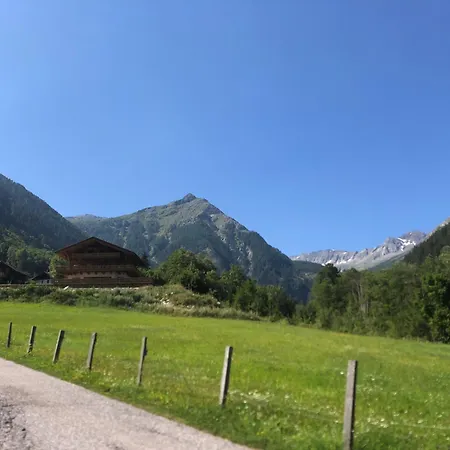 Wasserfall In Flattach
